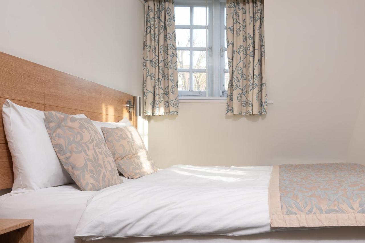 Fox Connaught Hotel London Eksteriør billede